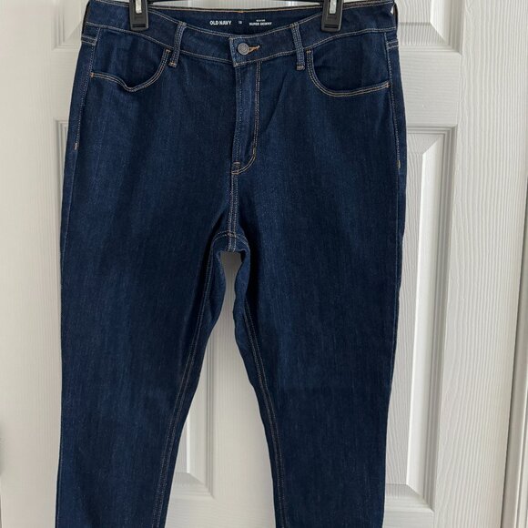 Old Navy Women´s Super Skinny Jeans, Size 12 - Picture 3 of 10